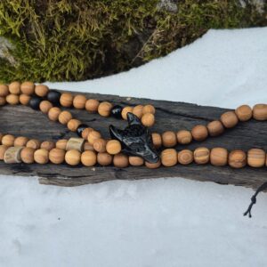 Pihlaka väekee, must tamm ja must obsidiaan